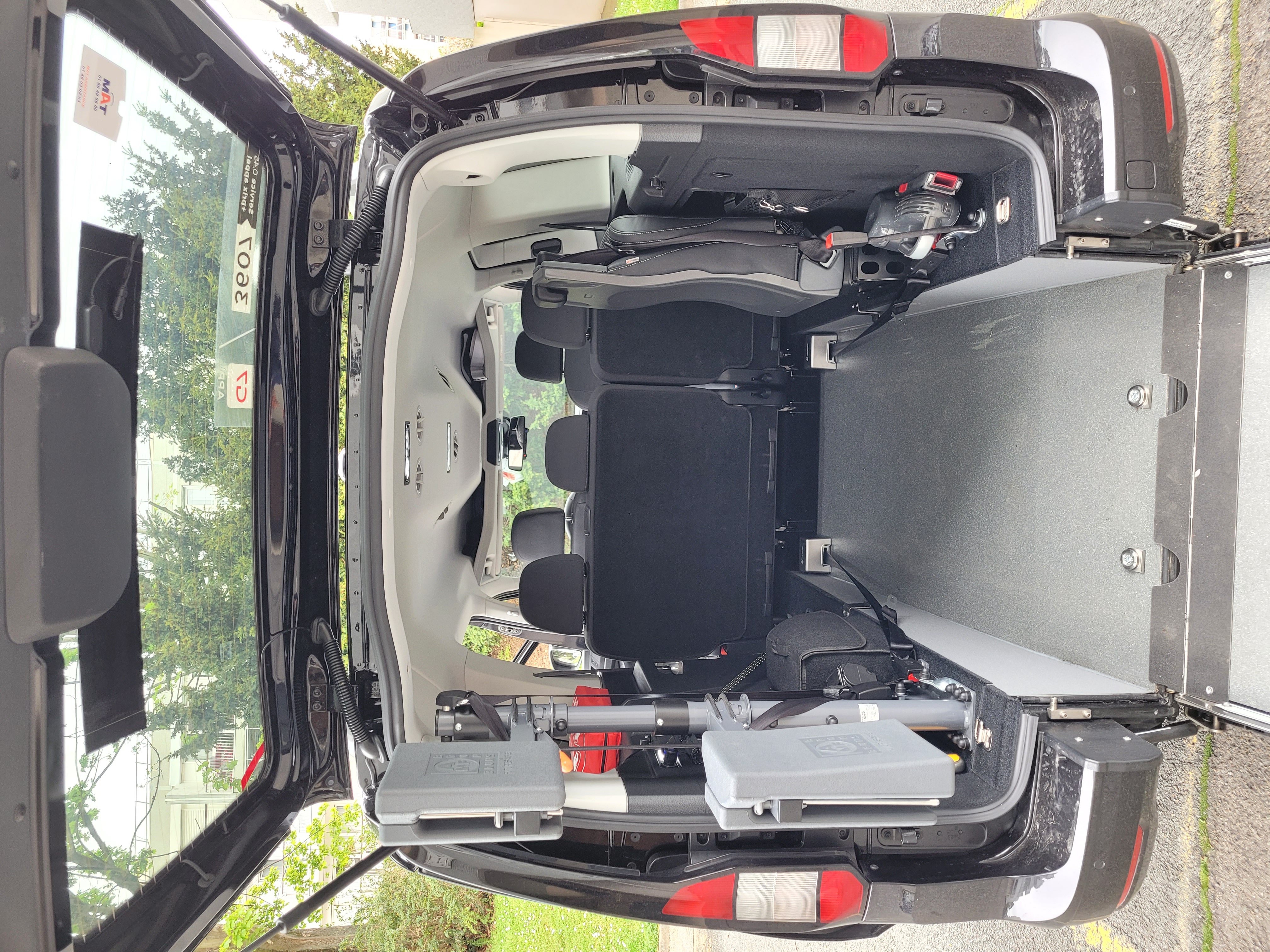 Intérieur spacieux avec sièges