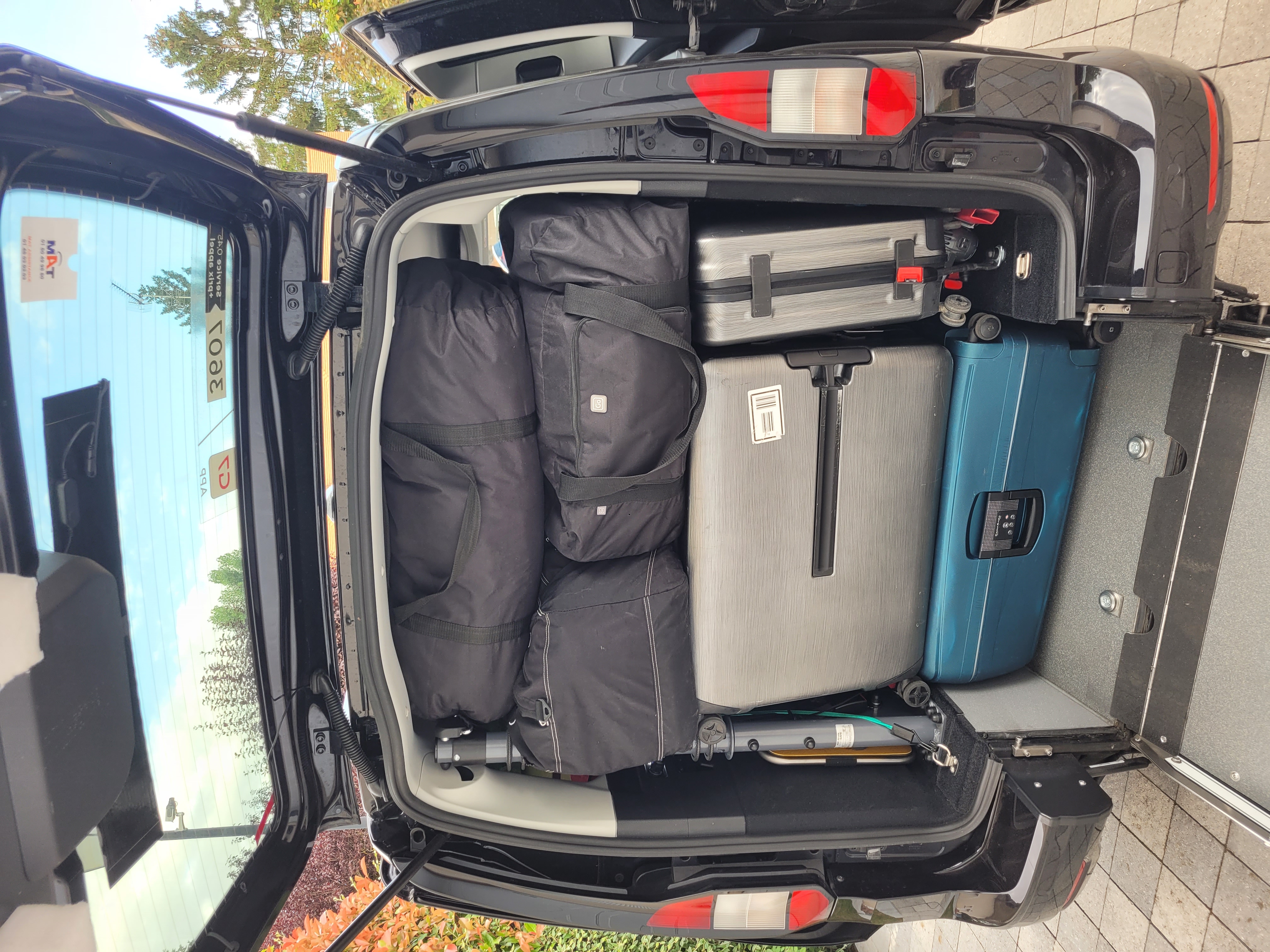 Espace bagages chargé